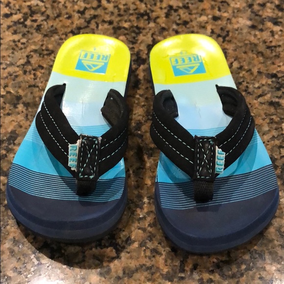 Reef Shoes Reef Flip Flops Toddler Girlsboys Size 78 Poshmark